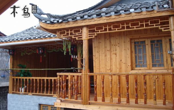 临江客栈全特色木制间标准房-湘西凤凰县日租-木鸟短租