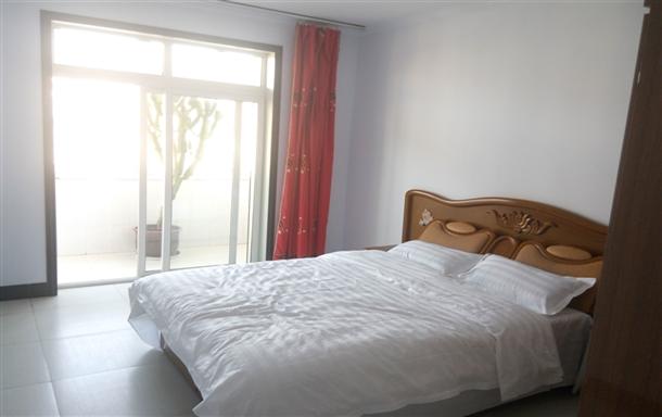 张家口利民综合商店(康保县旅游局西北)附近短