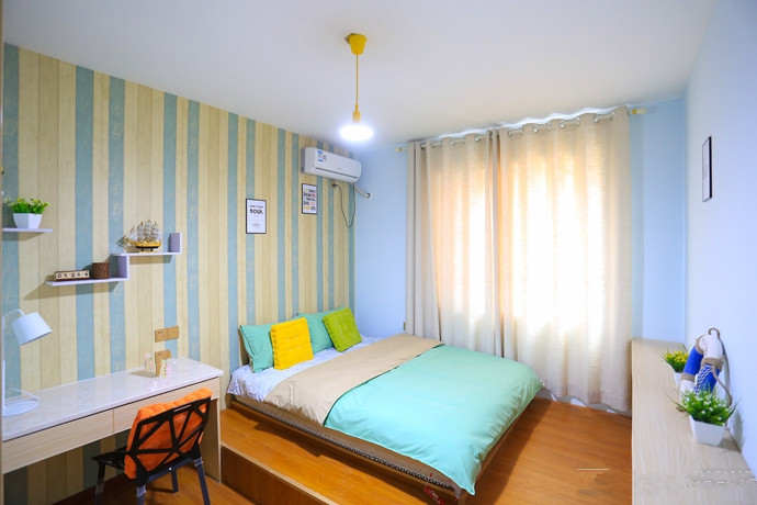 西安欧亚学院西门蜗米居青年公寓温馨大床房次卧A