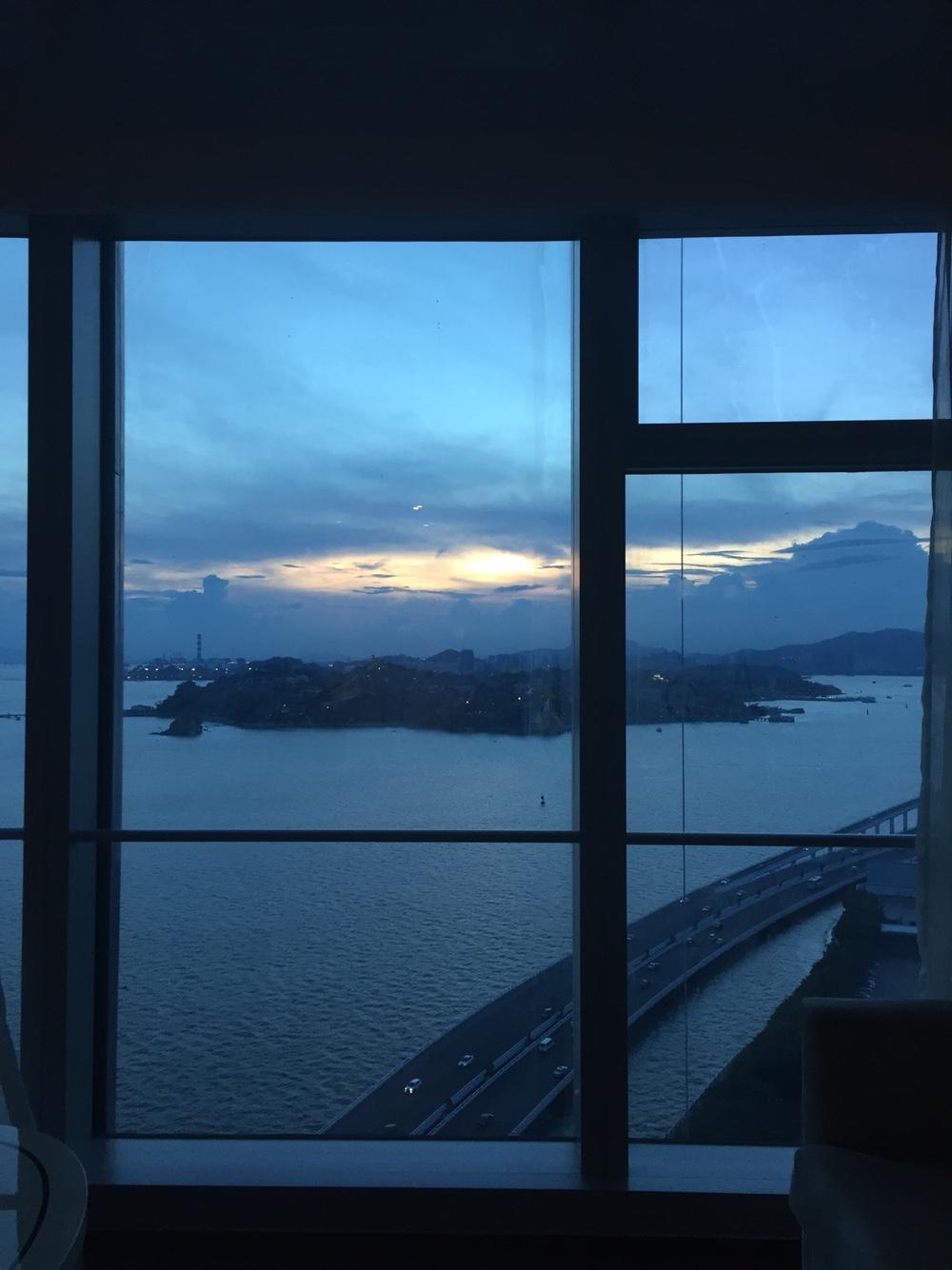 厦门大学世茂海峡双子塔豪华海景大床-厦门思明区日租-木鸟短租