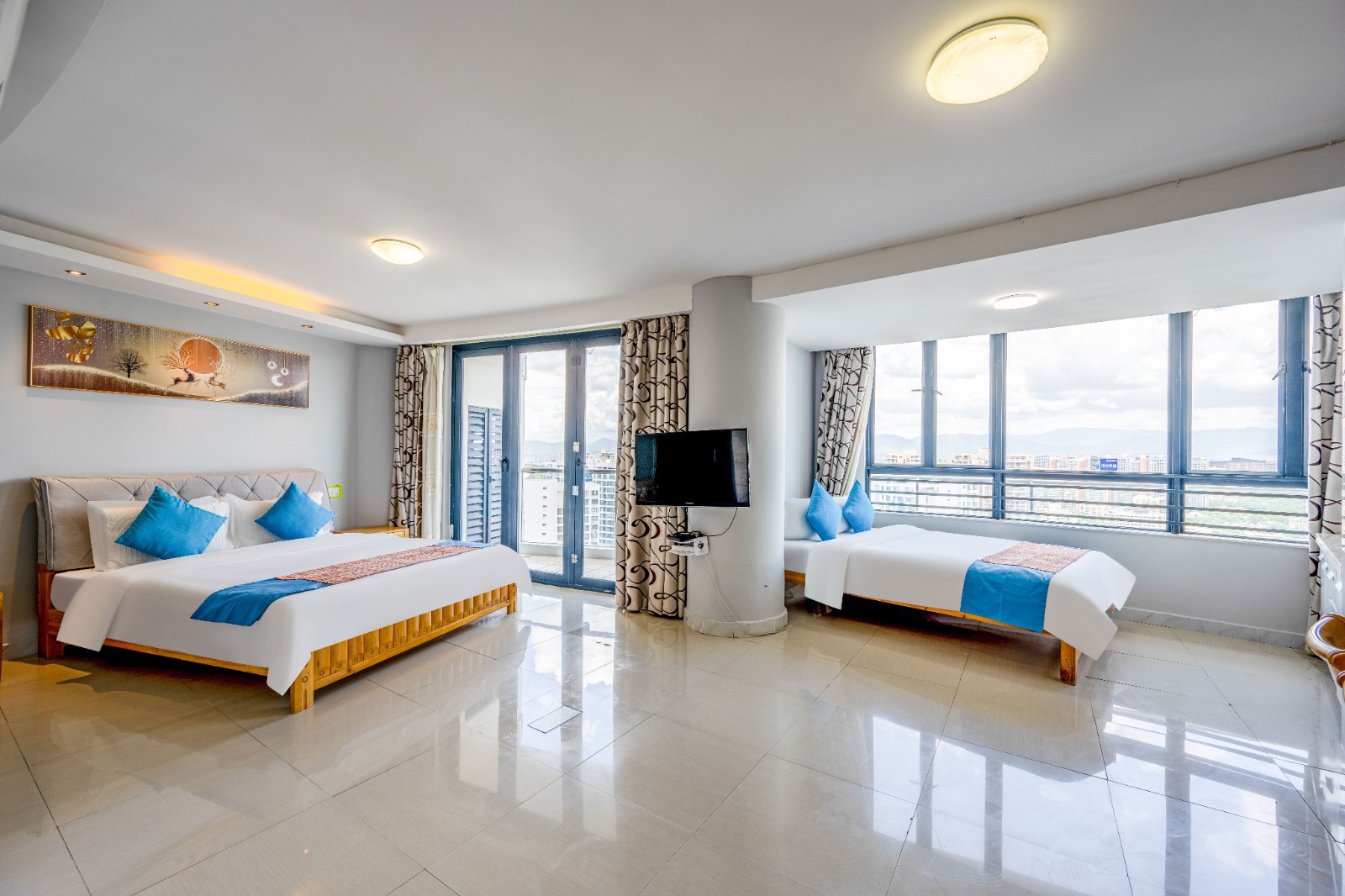 暖冬特惠 三亚湾椰梦长廊 温馨母子房 两米双人床，可月租 连住五晚免开火费