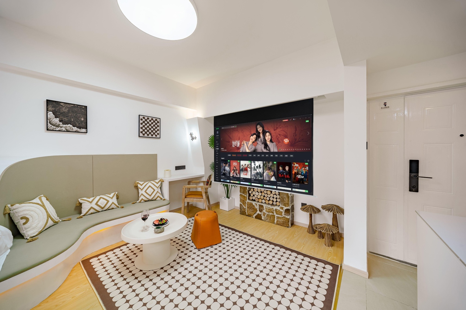 火车南站【漫归】双人浴缸，巨屏投影/美、德领事馆/四川大学/楼下地铁直达南站、机场，太古里、春熙路、