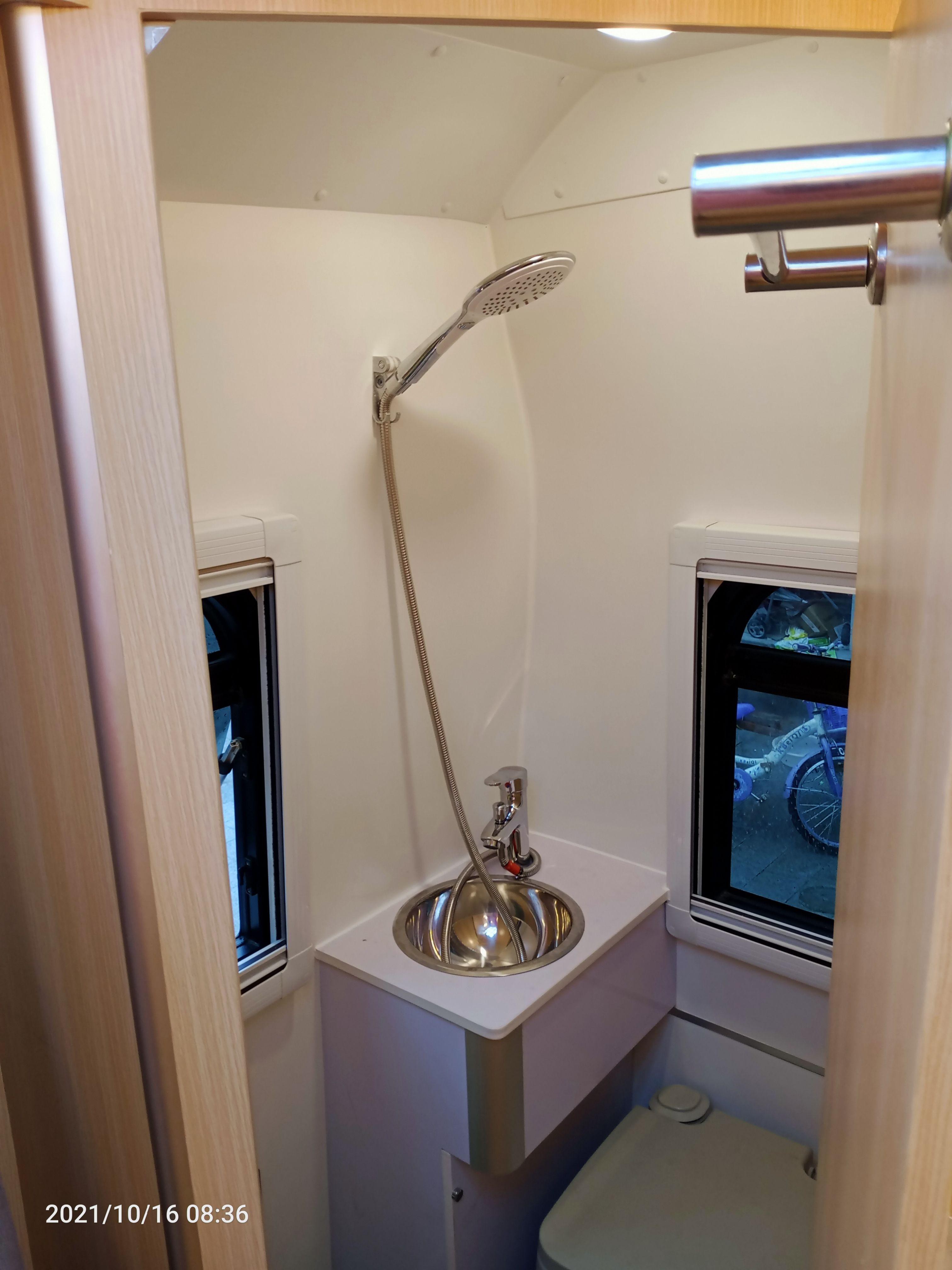 杭州半山桥南移动房车