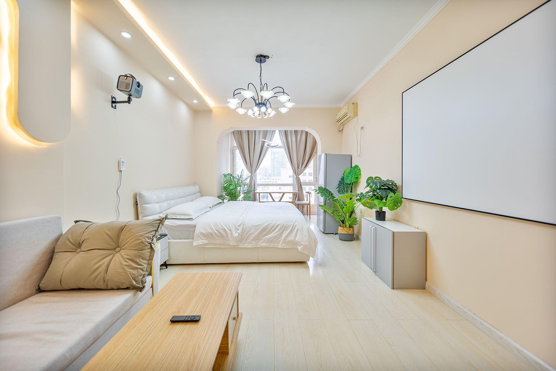 【尼卡】中央大街 猫鱼民宿 深睡记忆棉床垫 百寸投影 Wi-Fi 给力 地热充足