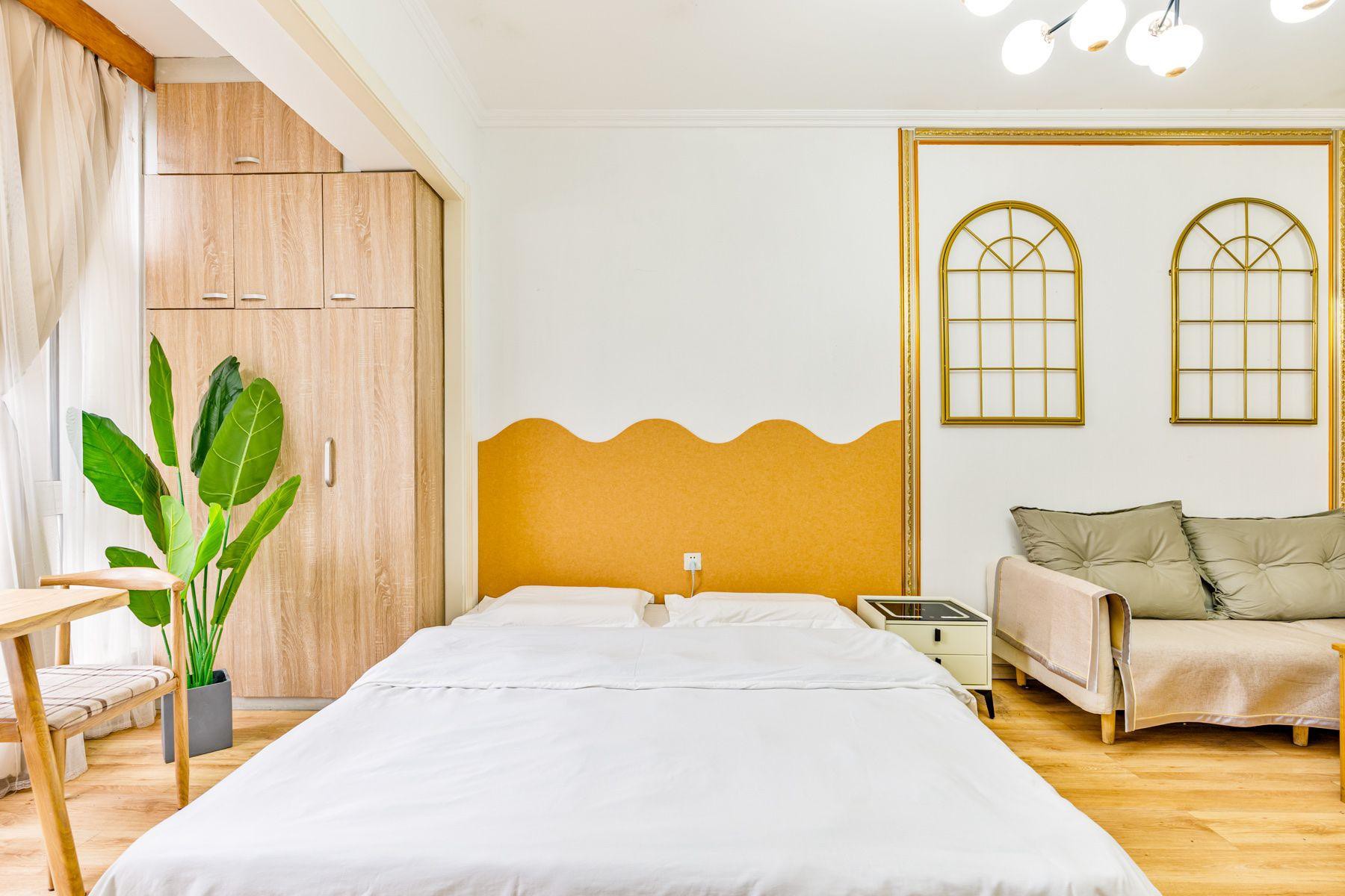 【微凉】猫鱼民宿 中央大街 5星床品 无线充电 极速Wi-Fi 百寸投影 一处慵懒之窝 地热充足