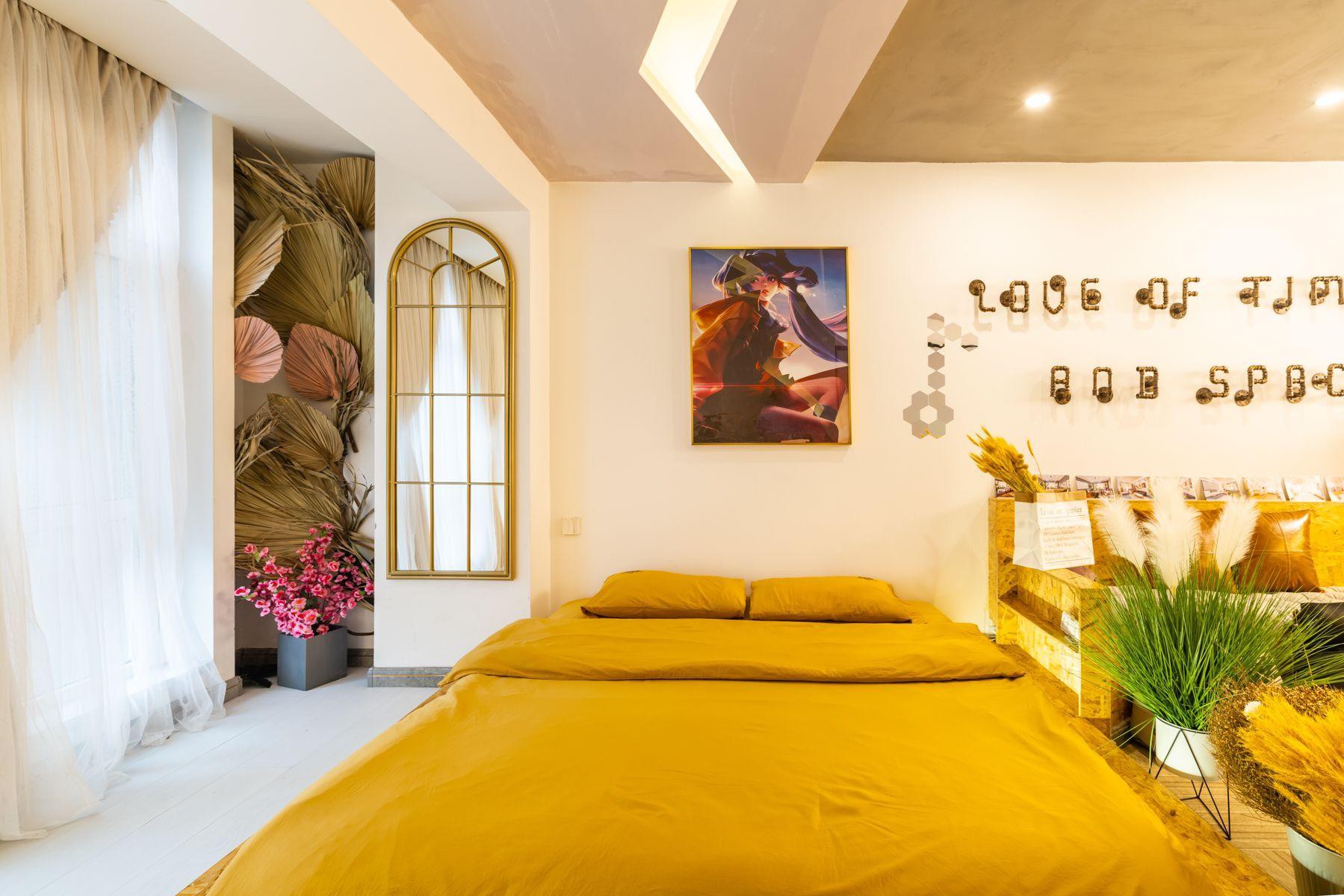 『时空榻榻』中央大街 百寸投影  民宿拍照地 精雕细琢 强烈视觉冲击 白天与黑夜是一次完全不一样的体