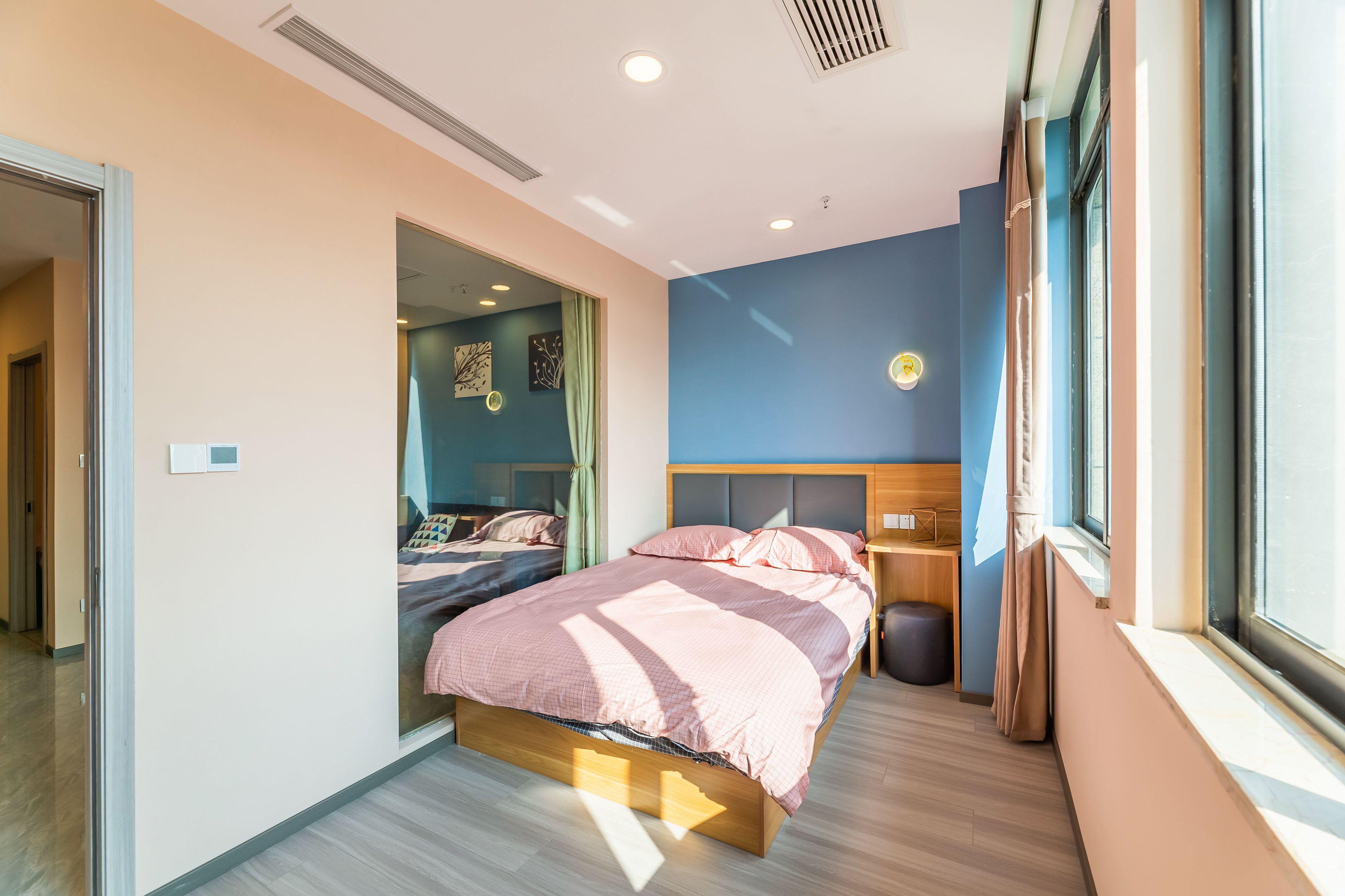 近地铁4号线 火车东站温馨二室一厅