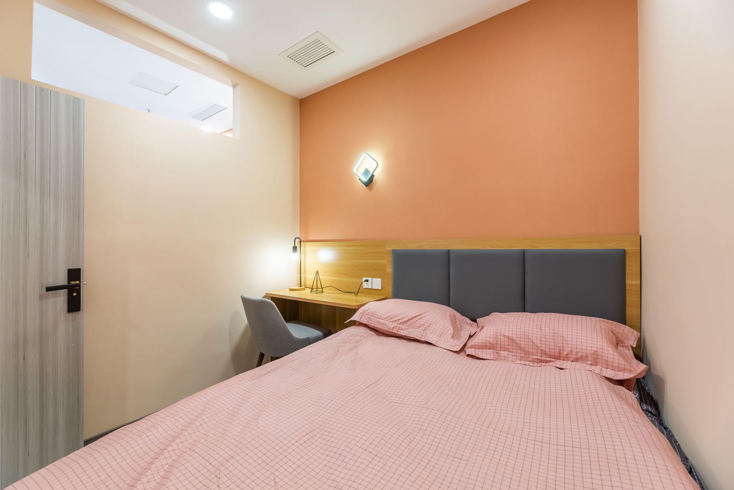 近地铁 火车东站舒适两室一厅