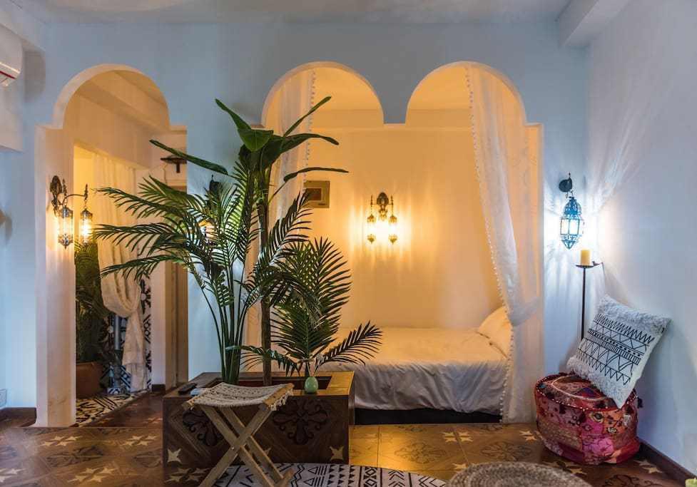 《相间民宿！摩洛哥2》解放碑步行街中兴，高层观景双床房！近洪崖洞、十八梯、好吃街、鲁祖庙景区！