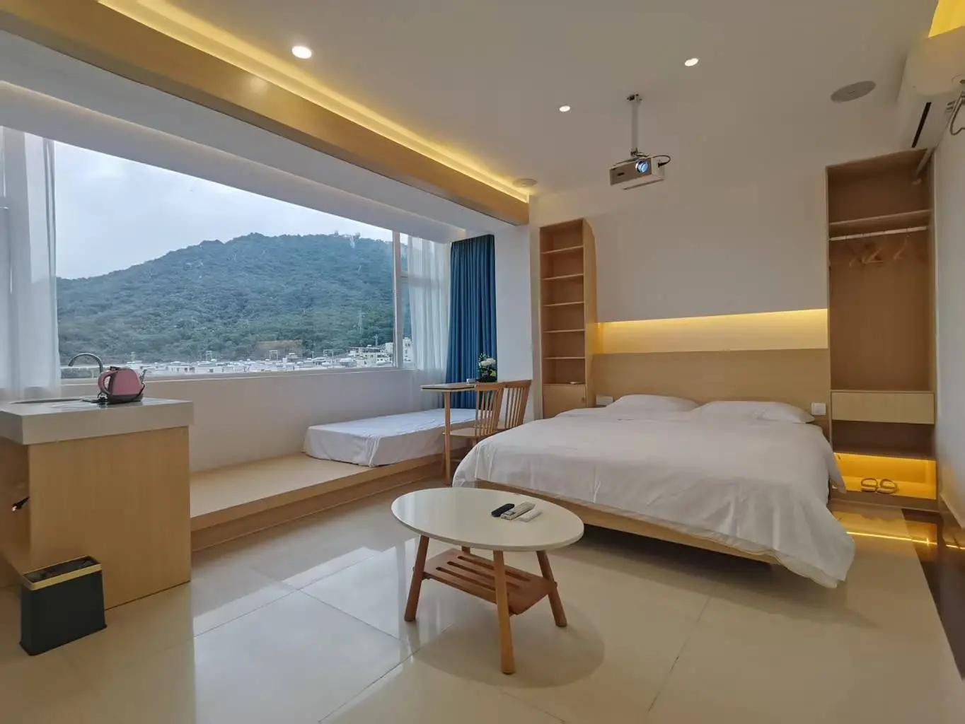 近海观山影音大床房