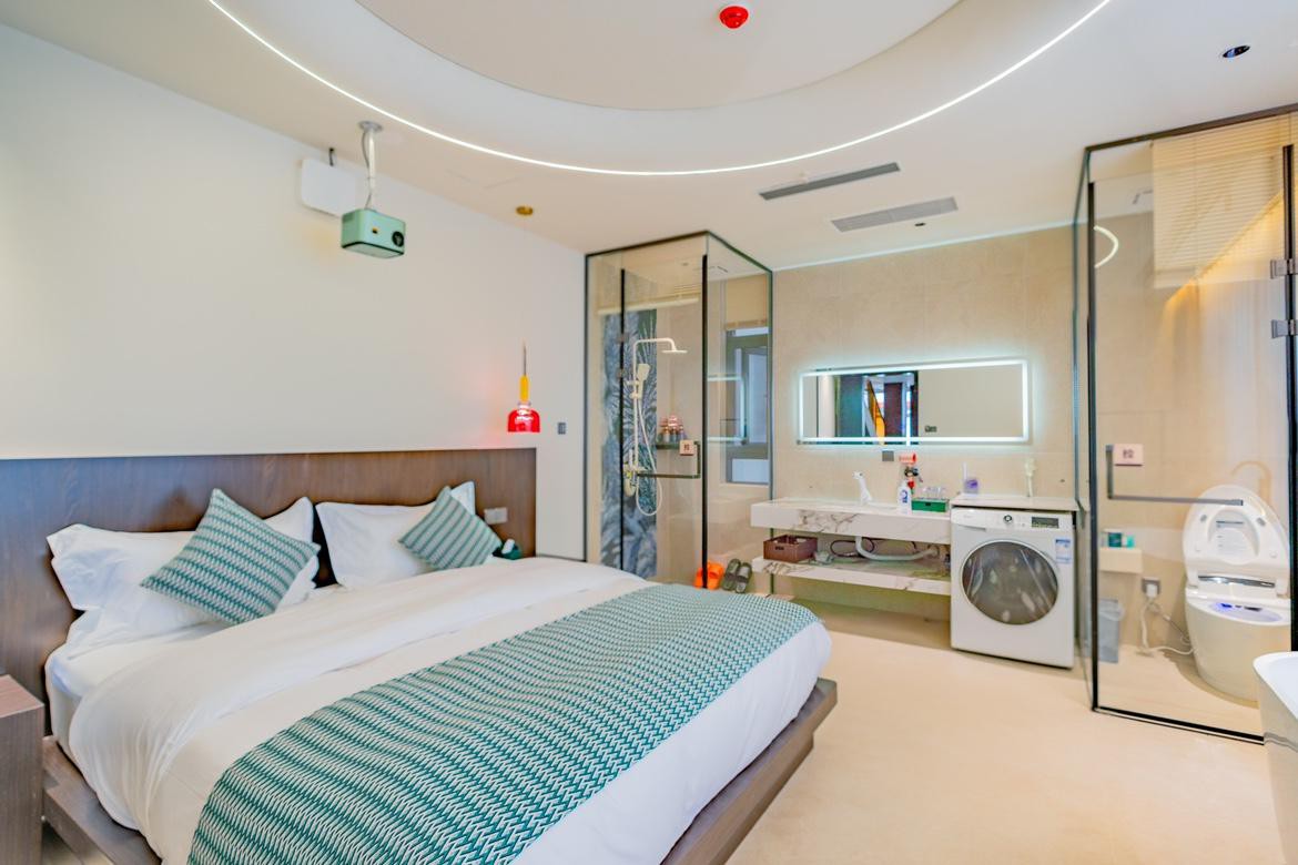 沐云3间组合房住6人🌸近忠义市场🌸空调浴缸投影🌸门口停车方便🌸雪山抢票