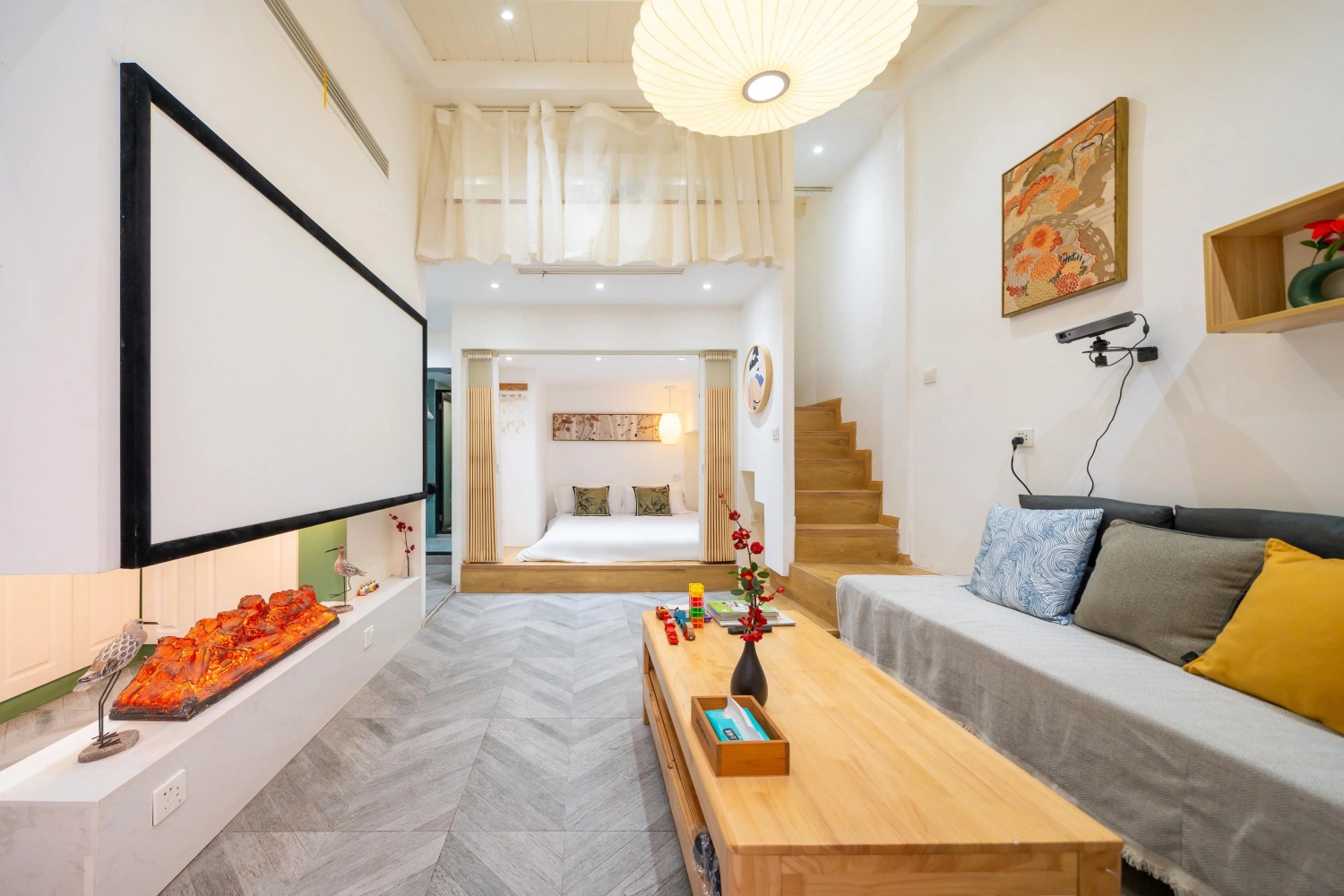 ［醒家］外滩人民广场南京路|投影4人间|南京路步行街地铁|博物馆展览馆|专业保洁行李寄放