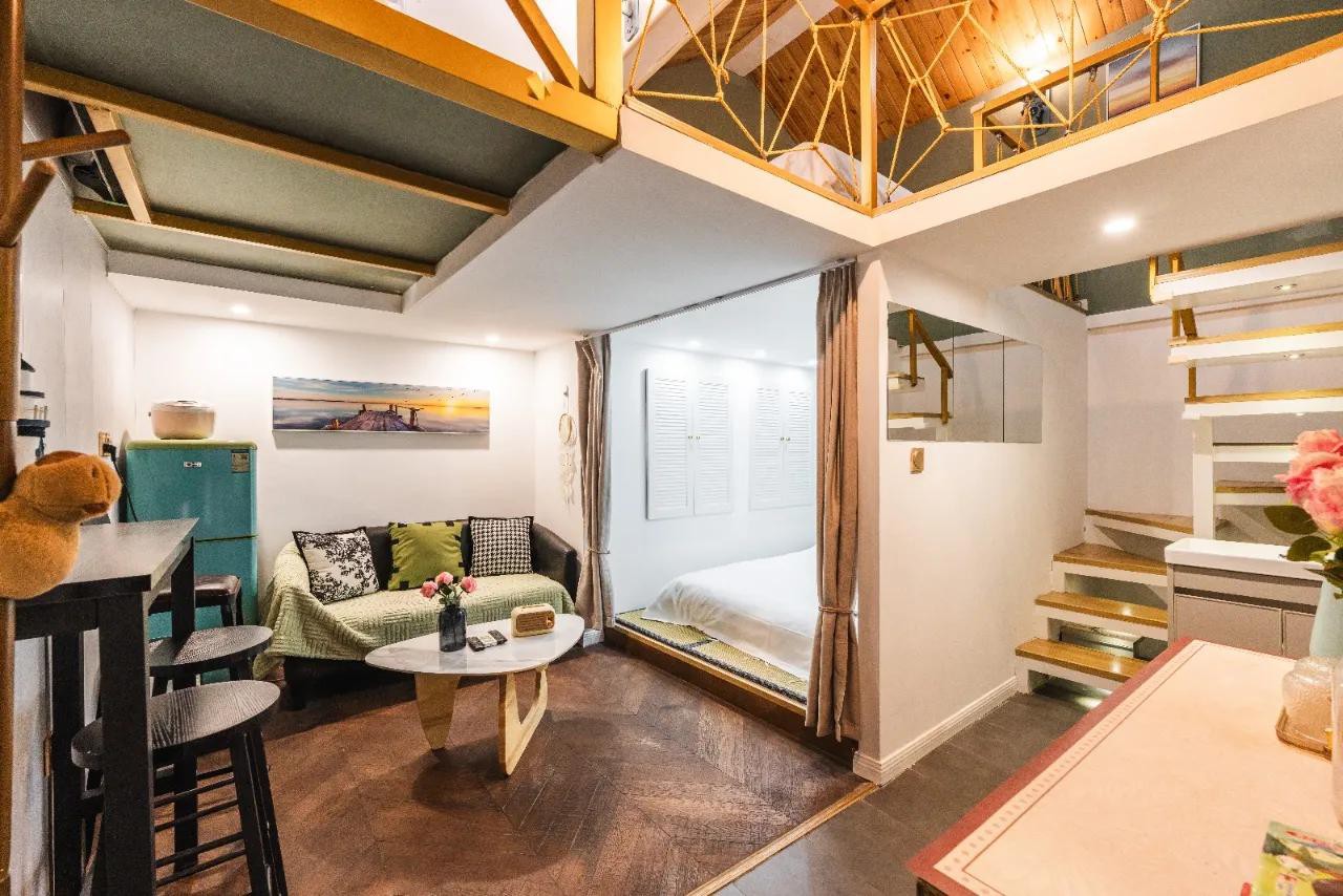 ［醒家民宿］新天子田子坊 思南公馆复兴公园 瑞金医院文化广场 日月光环贸 loft 近地铁