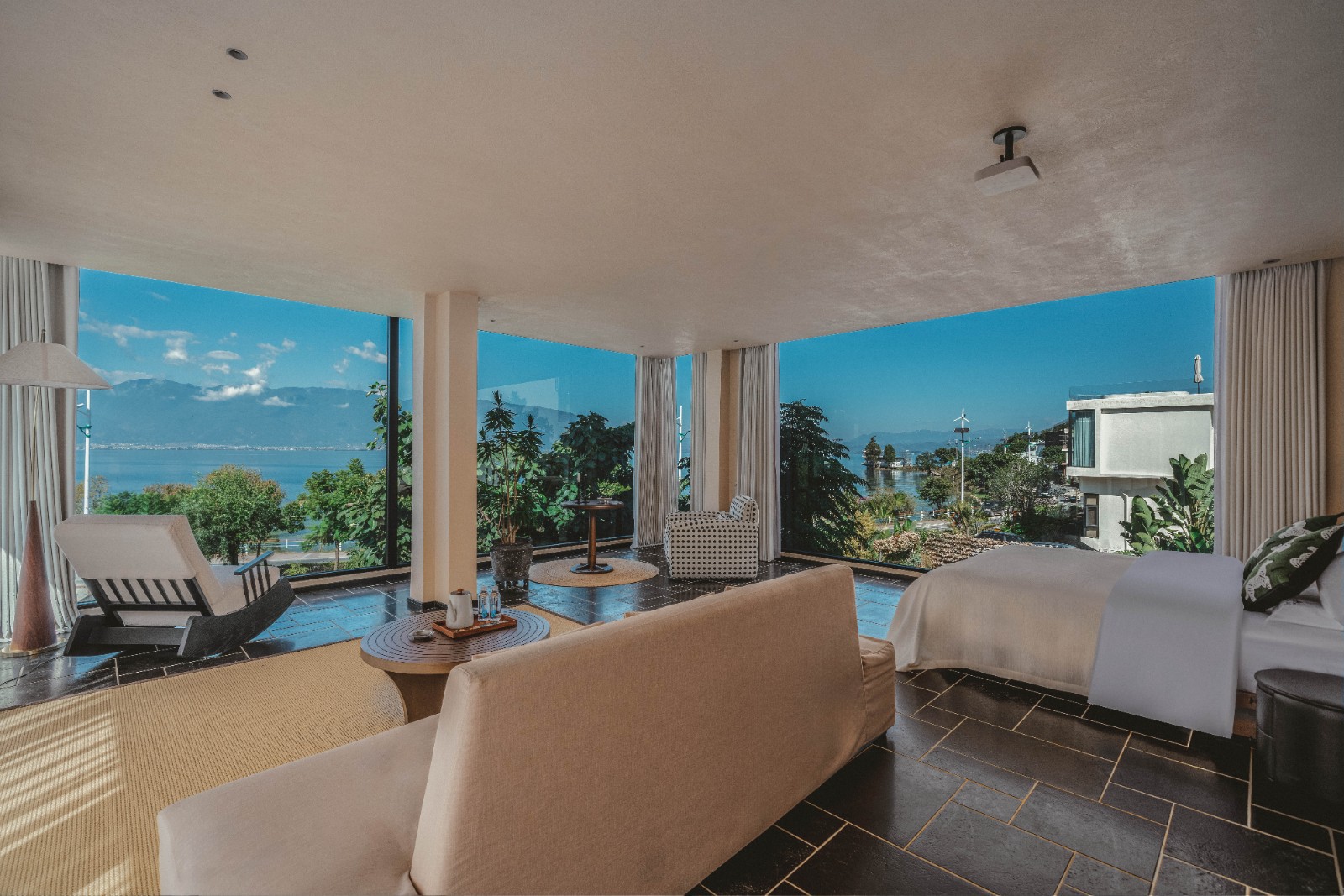 正海景270°大床❀早餐下午茶❀空调投影❀近双廊古镇文笔村❀门口免费停车