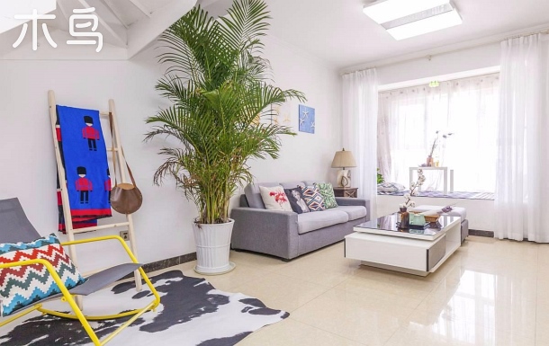 【等风】Room8距离地铁4号线50米复式楼大两居