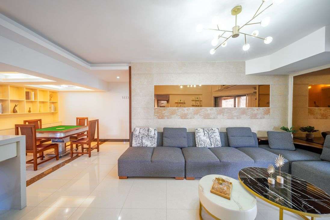 近温泉牌坊温泉大道东路居礼润园小区三房一厅公寓