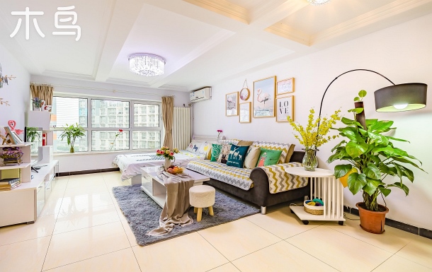 近CBD 地铁零距离可直达南锣鼓巷精装loft整租