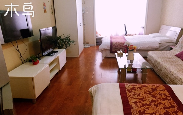 开发区万达广场 温馨4人双床房 地铁站 海边 大黑山 金石滩 北站 机场