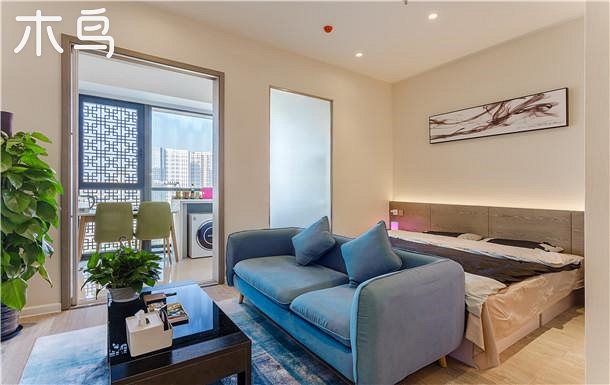 6号线通州北关站 一居室大床房