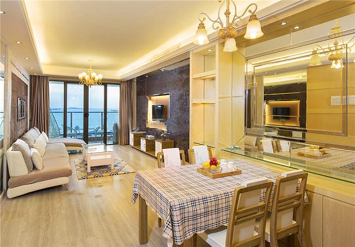 三亚湾海月广场椰梦长廊新浪公馆180°海景两房（送游艇潜水）