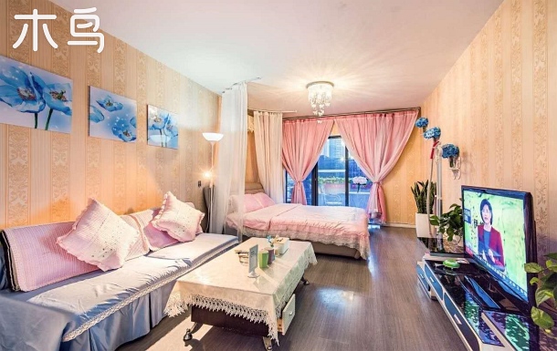 『唯美空间』春熙路/太古里旁/双地铁浪漫公主房、带夜景超大床