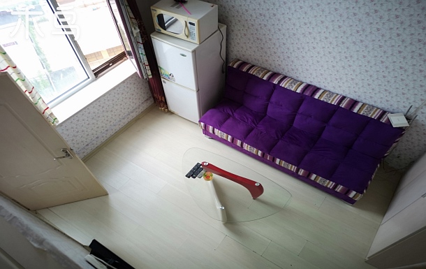 4－6人复式火车站旁海景观景房