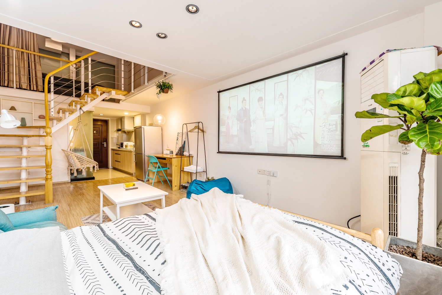 投影/地铁/火车站/鼓楼/三床/Loft1居10