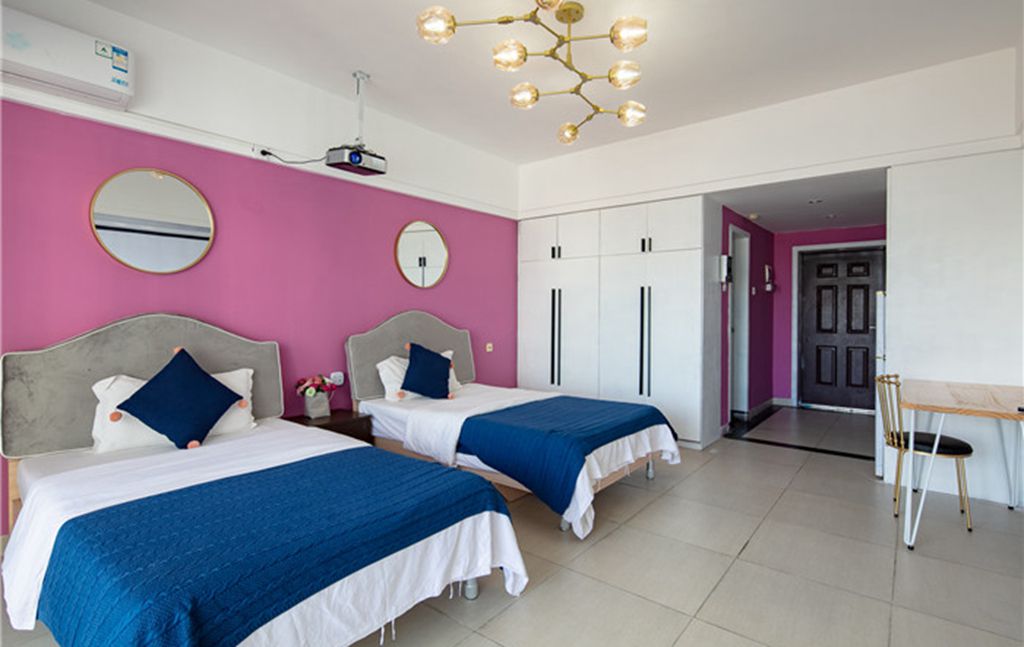 三亚湾椰梦长廊海月广场投影海景双床房（送游艇潜水）