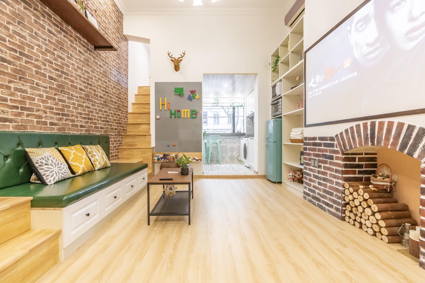 市中心南京路双loft四人套房近地铁枢纽