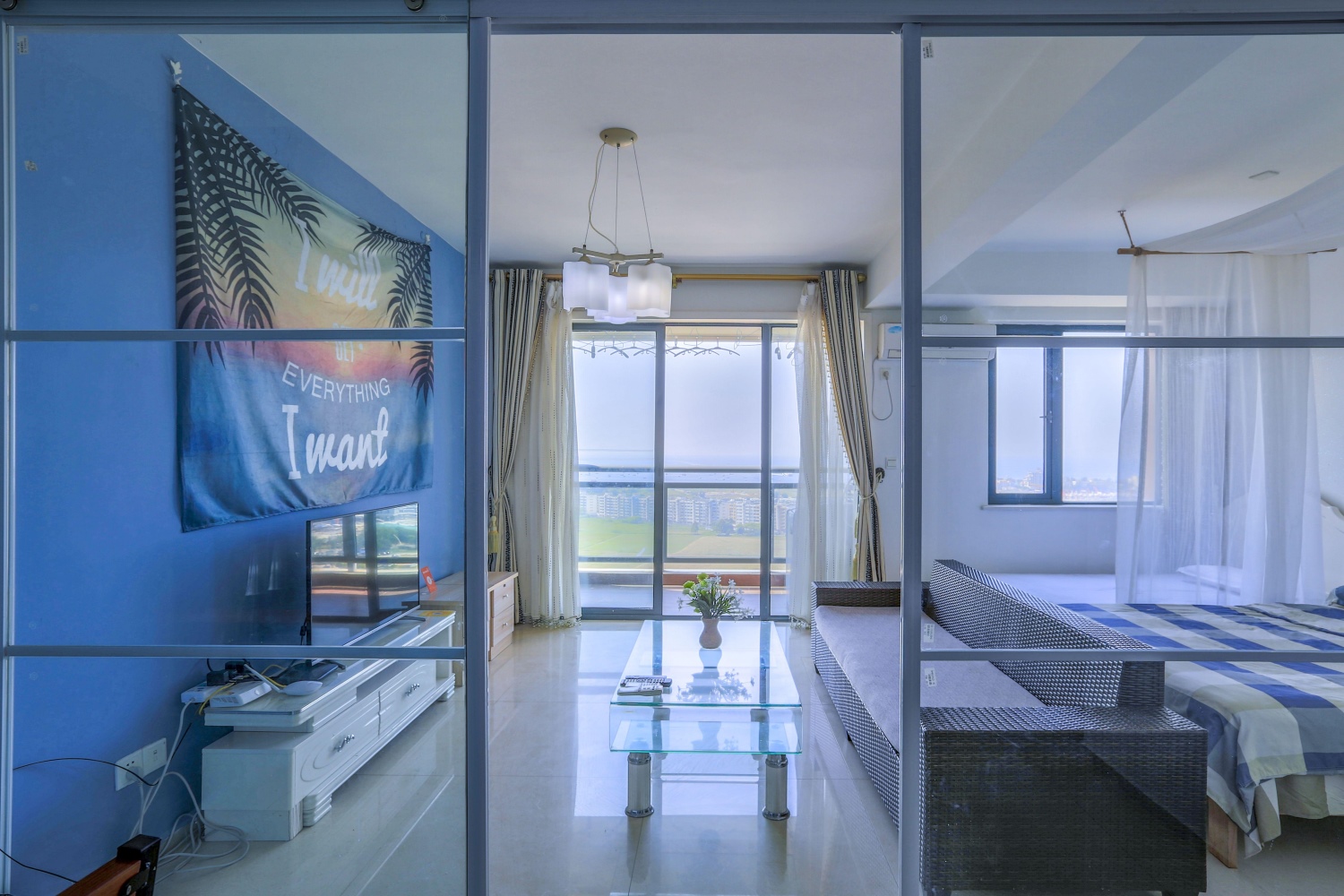 【迷迭海洋@森海豪庭二期高层一房一厅】码头旁500米，整屋全海景，大床房