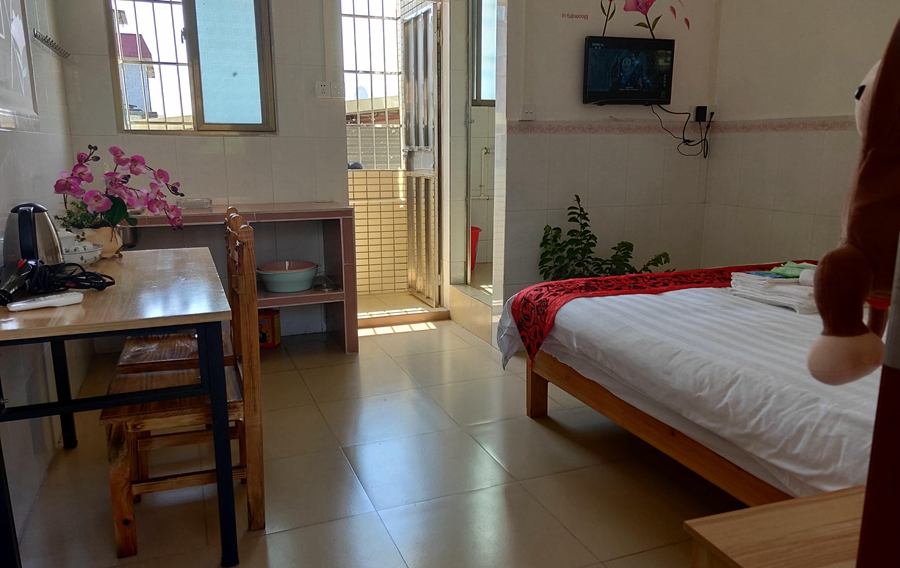 中山大学附属第六医院边 员村地铁口标单