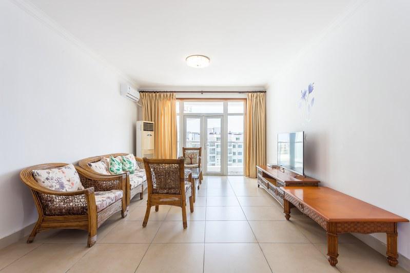 简约风格高层超豪华海景三房一厅公寓