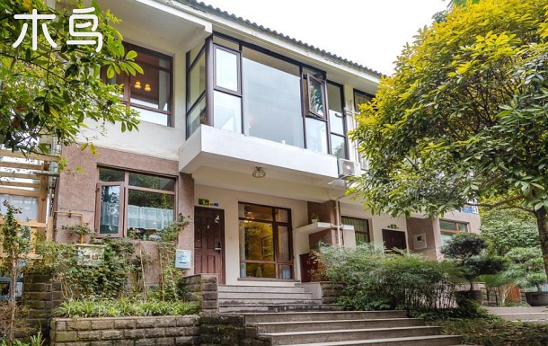 成都宏明电子实业总公司医院附近民宿