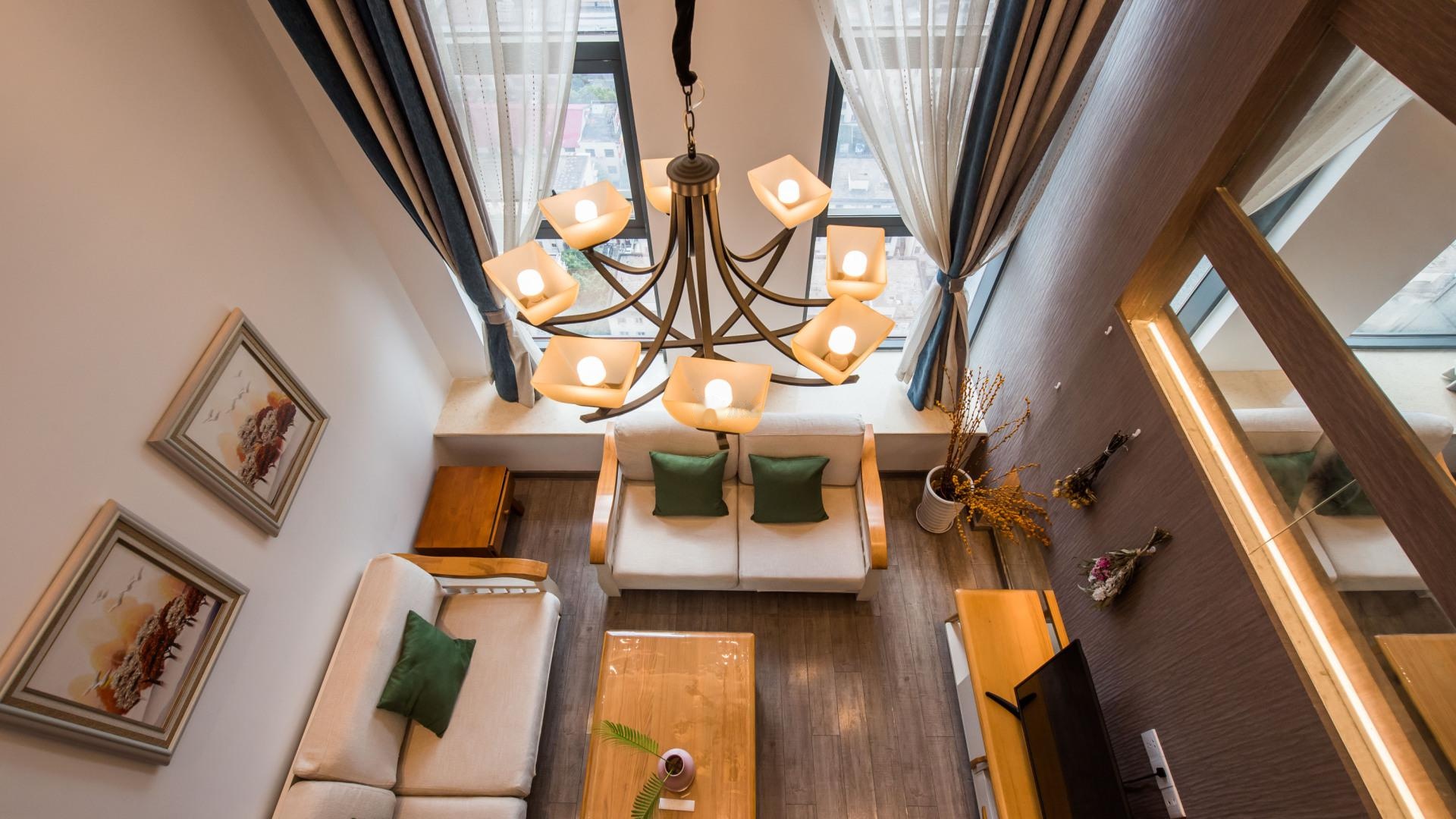 比邻地铁口+直达平江路/观前街/苏博/火车站 loft复式豪华大床房