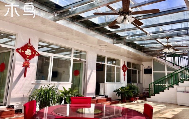 河畔人家网红驻地|嗨歌烧烤电游垂钓