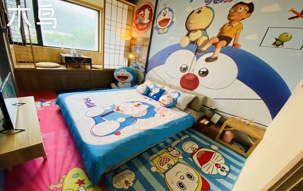 哆啦A梦主题大床房