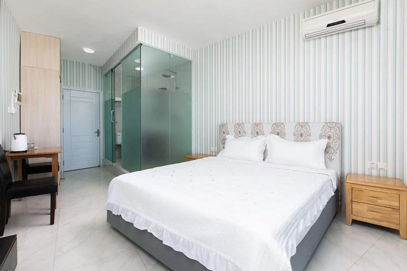 三亚湾椰梦长廊 临海 两室两卫两阳台温馨山景房 享受住店特惠门票 一日游等. 海月广场