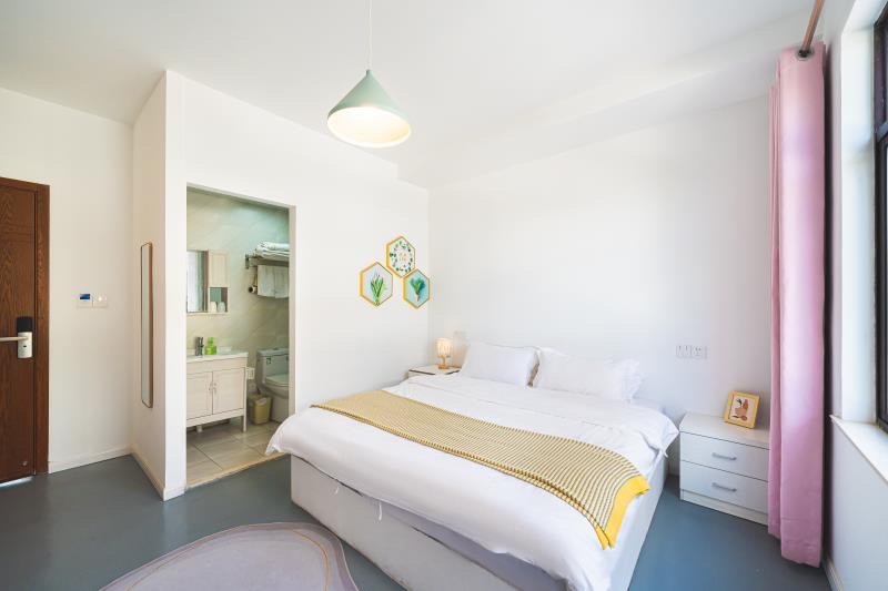 简、醇时尚简约大床房 地铁2直达外滩东方明珠陆家嘴