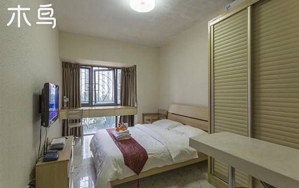 地铁1号线大剧院站深港豪华一房