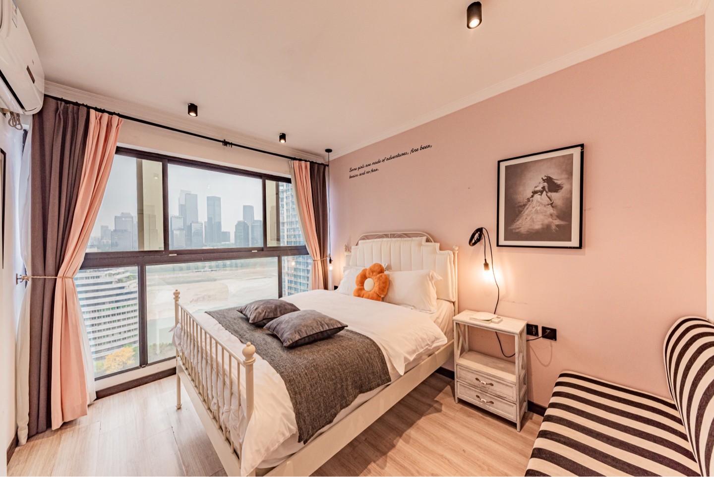 【路寓·夏至】紧邻洪崖洞/解放碑/江景豪华套房