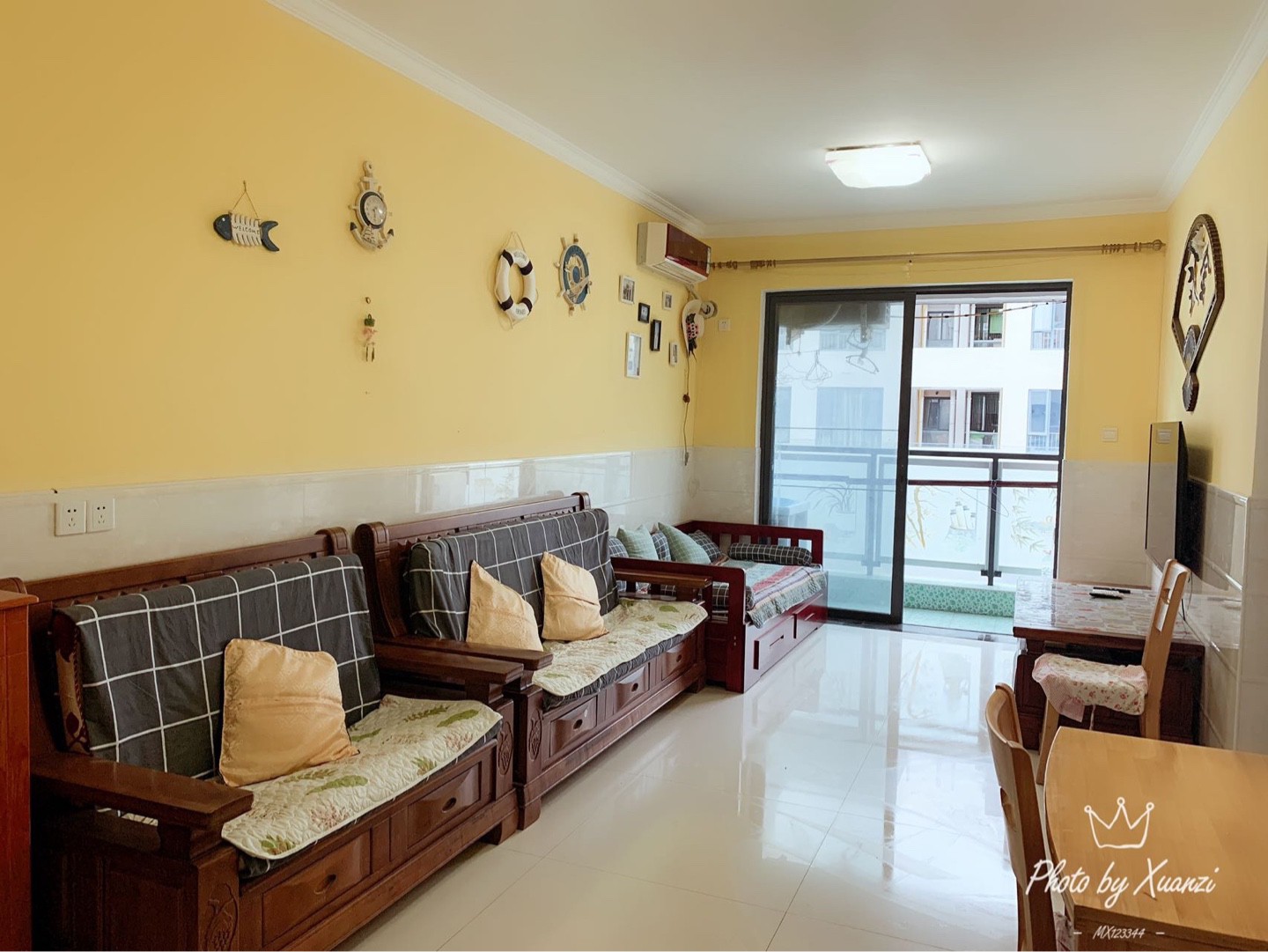 距海边100米/精品多床两室两厅