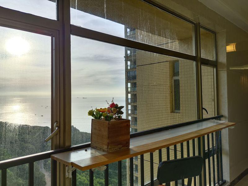 海泉湾向左向右五房二度假公寓(由同层对门三房+二房组成)