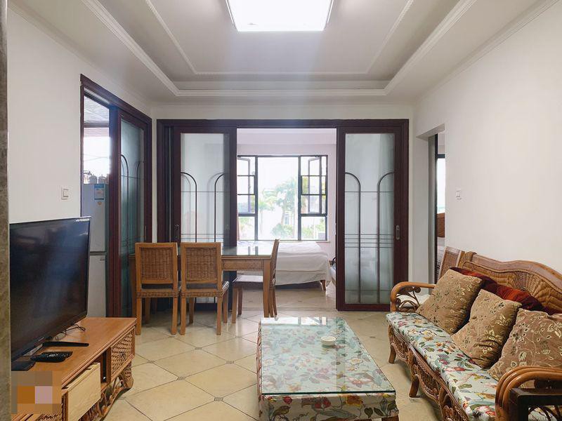 超实惠近海三室一厅一厨一卫