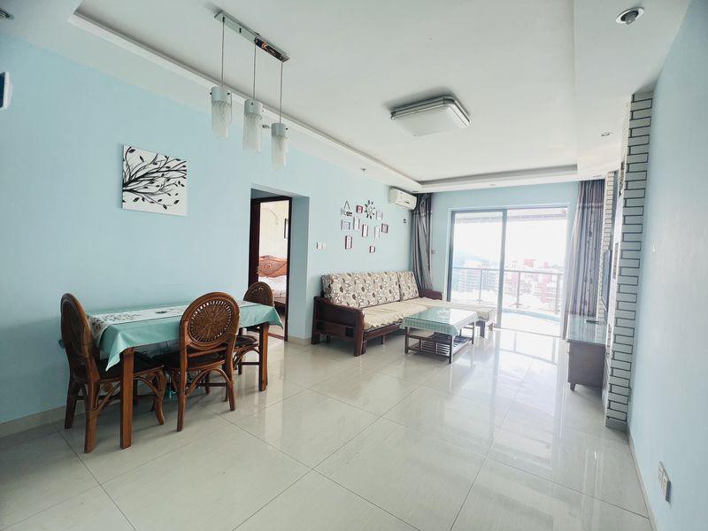 海景大阳台两室两厅一厨一卫（海景夜景都超美）