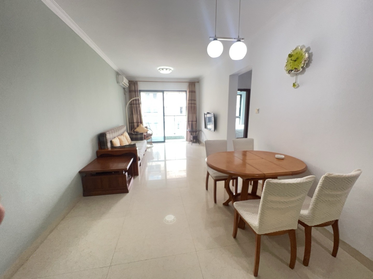 距海边100米 精品多床两室一厅独厨独卫