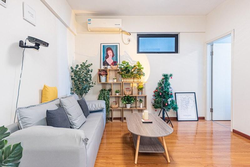 【路寓·风筝】解放碑/洪崖洞/投影设备落地窗/舒适两居套房