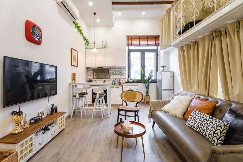 醒家民宿670 淮海路 南京路 新天地田子坊思南路特色Loft复式近地铁