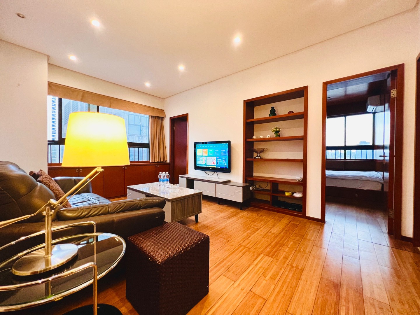 重庆解放碑商圈近洪崖洞豪华两室江景套房