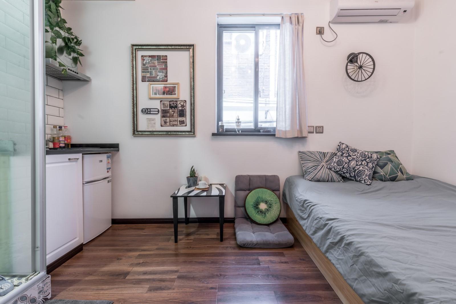 6132繁华淮海路/私人投影影院/地铁3分钟/行李