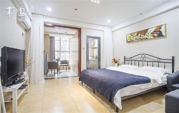 大雁塔一室奢华典雅 紧邻地铁2\/3号线 可住2人